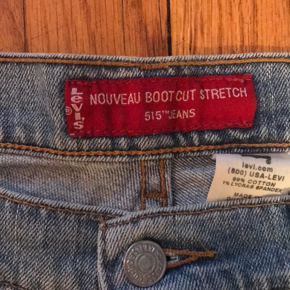 Levi’s Jean Shorts - Picture 2 of 7